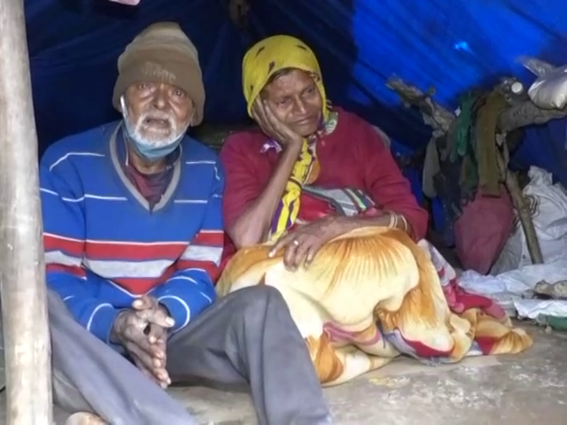 ಮಡಿಕೇರಿ: ಲಾಕ್​ಡೌನ್ ನಿಂದ ಬೀದಿಗೆ ಬಿತ್ತು ಬಸ್ ನಿಲ್ದಾಣ ಸ್ವಚ್ಛತಾ ಕಾರ್ಮಿಕ ದಂಪತಿಯ ಬದುಕು