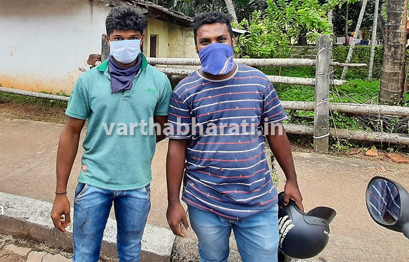 ಉಡುಪಿ: ಸಂಡೇ ಲಾಕ್‌ಡೌನ್‌ನಲ್ಲಿ ಹಸಿದವರಿಗೆ ಸ್ವಂತ ಖರ್ಚಿನಲ್ಲಿ ಊಟ ನೀಡುವ ಆಪ್ತ ಮಿತ್ರರು!