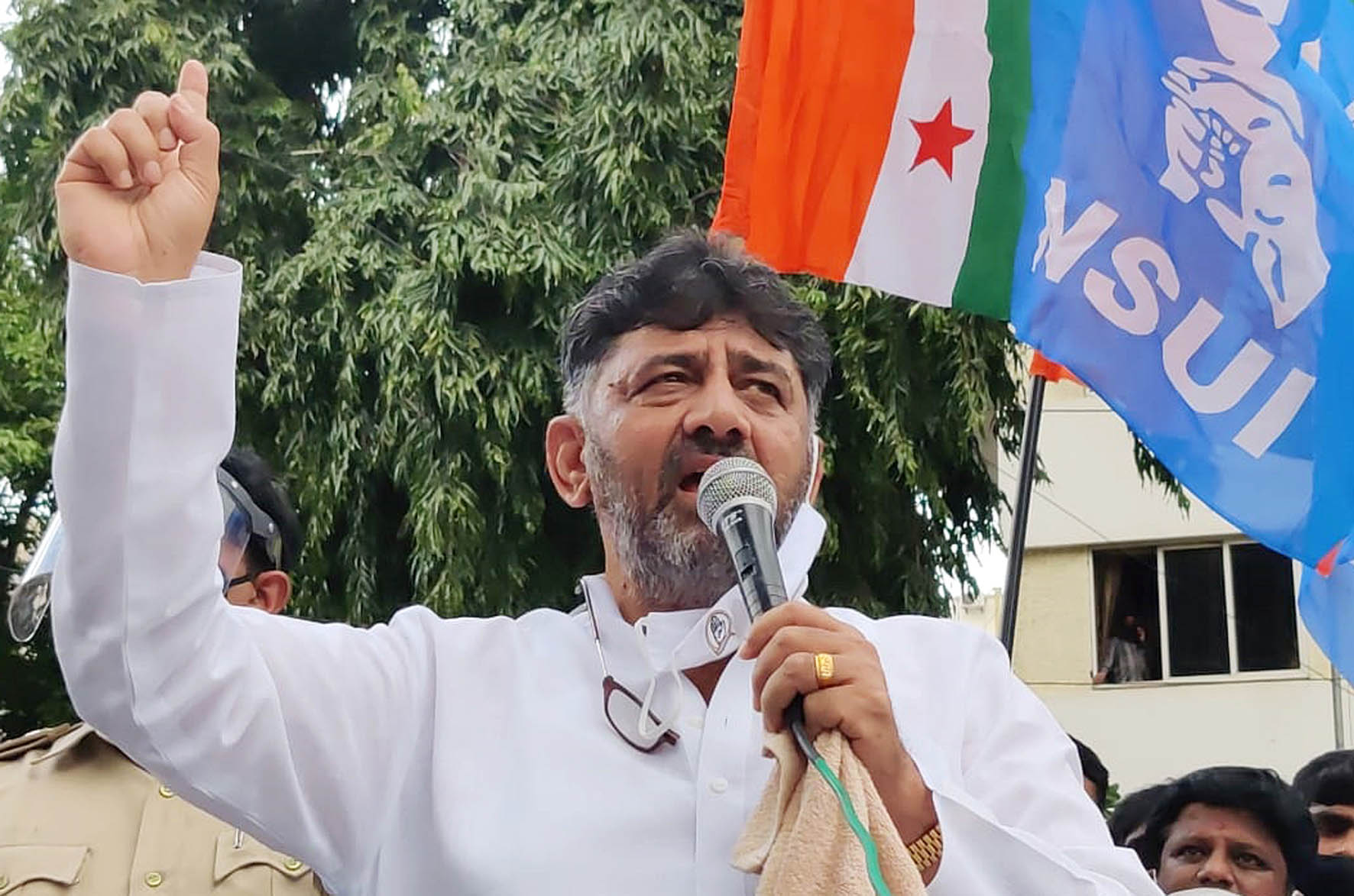 ಬಿಜೆಪಿಯಿಂದ ಪ್ರಜಾಪ್ರಭುತ್ವ ಕಗ್ಗೊಲೆ: ಡಿ.ಕೆ.ಶಿವಕುಮಾರ್ ವಾಗ್ದಾಳಿ