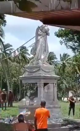 ಮಾರ್ಟಿನೀಕ್‌ನಲ್ಲಿ ನೆಪೋಲಿಯನ್ ರಾಣಿಯ ಪ್ರತಿಮೆ ಕೆಡವಿದ ಹೋರಾಟಗಾರರು