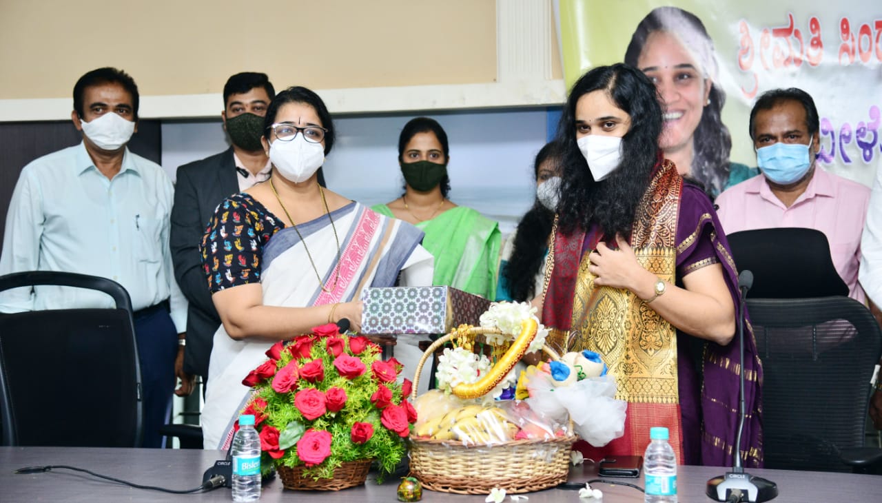 ಕರ್ತವ್ಯದಲ್ಲಿ ಸವಾಲುಗಳೇ ಅಧಿಕ: ಬೀಳ್ಕೊಡುಗೆ ಸಮಾರಂಭದಲ್ಲಿ ನಿರ್ಗಮಿತ ಡಿಸಿ ಸಿಂಧೂ ರೂಪೇಶ್