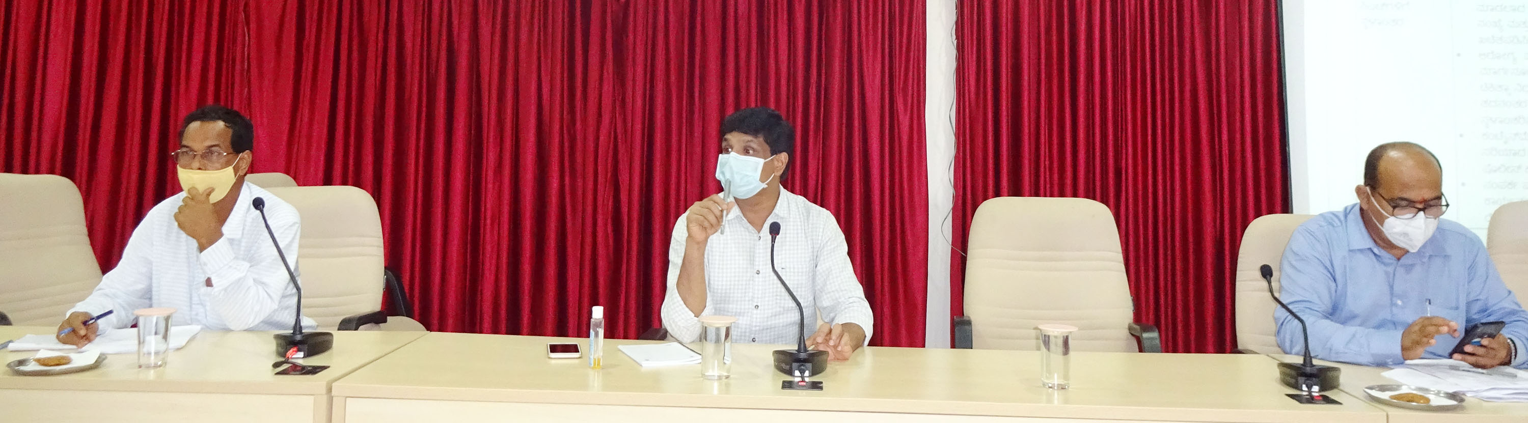 ಕೊರೋನ ನಿಯಂತ್ರಣ ತಂಡ ಜವಾಬ್ದಾರಿಯಿಂದ ಕಾರ್ಯ ನಿರ್ವಹಿಸಲಿ: ಉಡುಪಿ ಡಿಸಿ