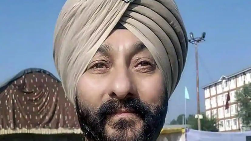 ಉಗ್ರರ ಜೊತೆ ಸಿಕ್ಕಿಬಿದ್ದ ಮಾಜಿ ಪೊಲೀಸ್ ಅಧಿಕಾರಿ ದವೀಂದರ್ ಸಿಂಗ್ ವಿರುದ್ಧ ಆರೋಪಪಟ್ಟಿ ಸಲ್ಲಿಕೆ