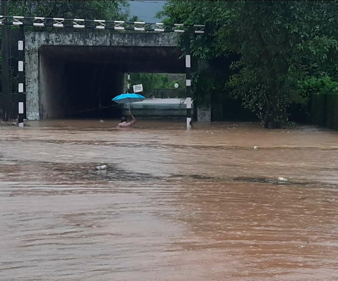 ಕಾರವಾರ: ಭಾರೀ ಮಳೆ; ಹಲವು ಗ್ರಾಮಗಳು ಜಲಾವೃತ