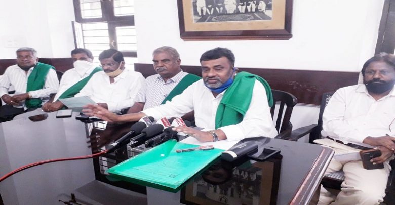 ಆ.14ರ ಮಧ್ಯರಾತ್ರಿ 12 ಗಂಟೆಗೆ ತಮಟೆ ಚಳವಳಿ: ರೈತ ಸಂಘದ ರಾಜ್ಯಾಧ್ಯಕ್ಷ ಬಡಗಲಪುರ ನಾಗೇಂದ್ರ