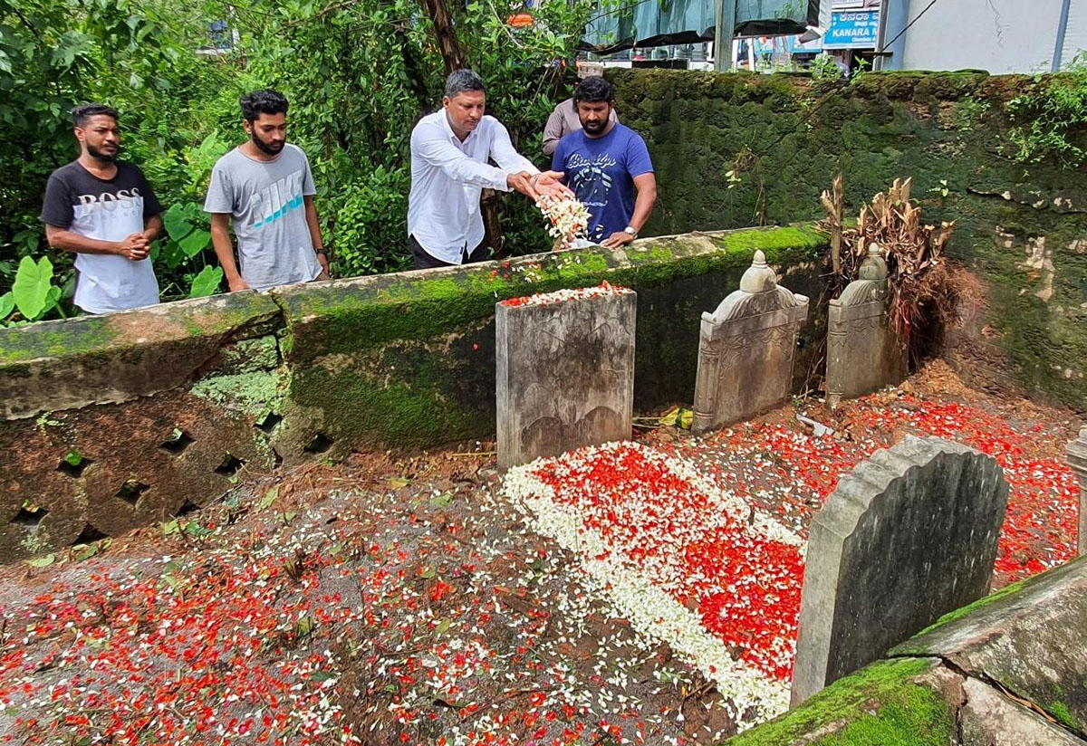 ಹಾಜಿ ಅಬ್ದುಲ್ಲಾ ಸಾಹೇಬ್ಗೆ ಗೌರವ ಸಮರ್ಪಣೆ