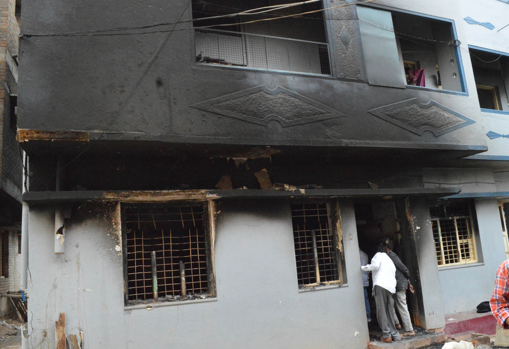 ರಾಜಕೀಯ ವೈಷಮ್ಯಕ್ಕೆ ಶಾಸಕ ಅಖಂಡ ಶ್ರೀನಿವಾಸ್ ಗುರಿ ?