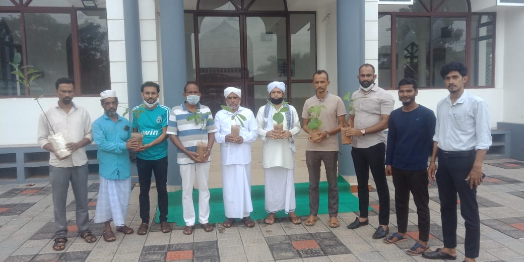 ಹಸಿರು ಕರಾವಳಿ ಅಭಿಯಾನ : ರಹ್ಮಾನಿಯಾ ಜುಮಾ ಮಸೀದಿ ಆವರಣದಲ್ಲಿ ತರಕಾರಿ ಬೀಜಗಳ ಬಿತ್ತನೆ