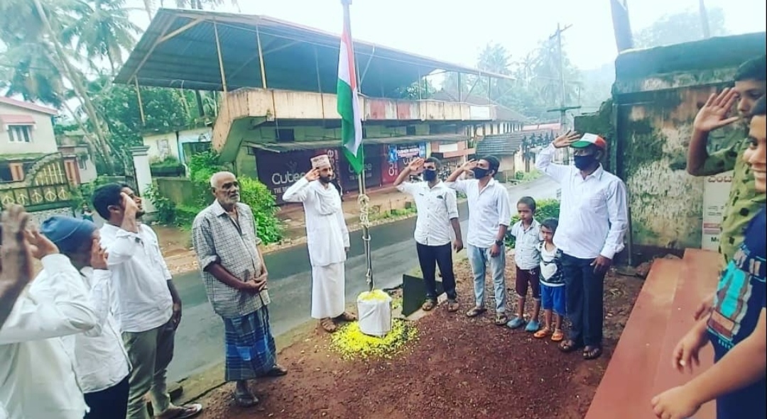 ಗುರುಪುರ : ರಾಯಲ್ ಗೈ‌ಸ್ ವತಿಯಿಂದ ಸ್ವಾತಂತ್ರ್ಯ ದಿನಾಚರಣೆ