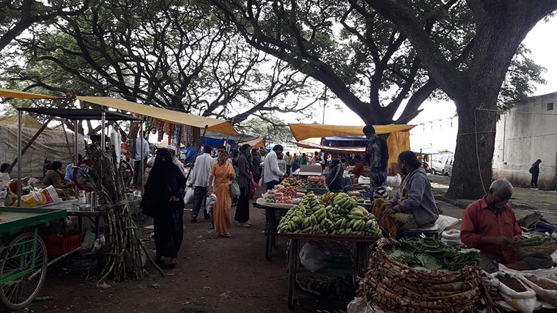 ಚಿಕ್ಕಮಗಳೂರು: 5 ತಿಂಗಳ ಬಳಿಕ ನಗರದಲ್ಲಿ ಪುನಾರಂಭಗೊಂಡ ಸಂತೆ ವ್ಯಾಪಾರ