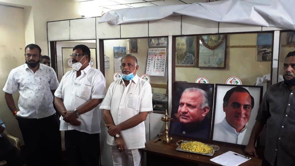 ಮೂಡುಬಿದಿರೆ: ದಿ .ರಾಜೀವ್ ಗಾಂಧಿ ಮತ್ತು ದೇವರಾಜ್ ಅರಸ್ ಜನ್ಮದಿನಾಚರಣೆ