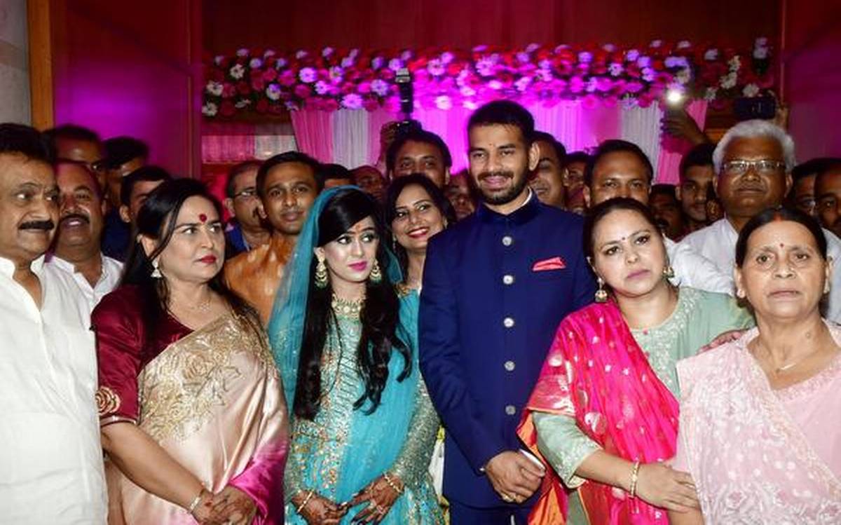 ಲಾಲೂ ಪ್ರಸಾದ್ ಪುತ್ರ ತೇಜ್ ಪ್ರತಾಪ್ ವಿರುದ್ಧ ಕಣಕ್ಕಿಳಿಯಲಿರುವ ಪತ್ನಿ ಐಶ್ವರ್ಯಾ; ವರದಿ