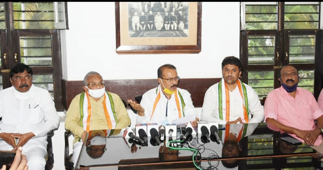 ನಂಜನಗೂಡು ಆರೋಗ್ಯಾಧಿಕಾರಿ ಆತ್ಮಹತ್ಯೆಗೆ ಸರ್ಕಾರವೇ ನೇರ ಹೊಣೆ: ಮಾಜಿ ಸಂಸದ ಧ್ರುವನಾರಾಯಣ್