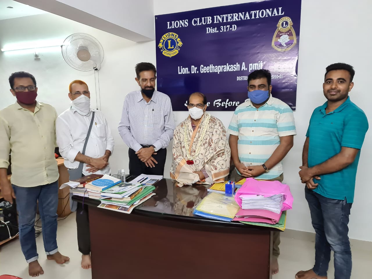 ಲಯನ್ಸ್ ಗವರ್ನರ್ ಡಾ. ಗೀತಾಪ್ರಕಾಶ್ ಗೆ ಎಂ.ಫ್ರೆಂಡ್ಸ್ ಸನ್ಮಾನ