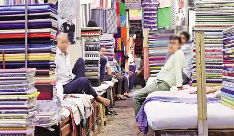 ಲಾಕ್‍ಡೌನ್ ತೆರವಾದ ಬಳಿಕವೂ ಚೇತರಿಸಿಕೊಳ್ಳದ ಜವಳಿ ಉದ್ಯಮ