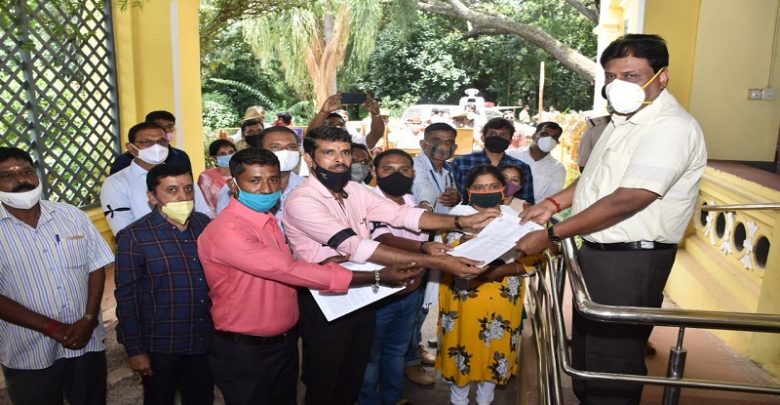 ಮೈಸೂರು: ಸಿಇಒ ವರ್ಗಾವಣೆ ರದ್ದುಗೊಳಿಸಲು ಒತ್ತಾಯಿಸಿ ಪ್ರಾದೇಶಿಕ ಆಯುಕ್ತರಿಗೆ ಪಿಡಿಒಗಳ ಮನವಿ