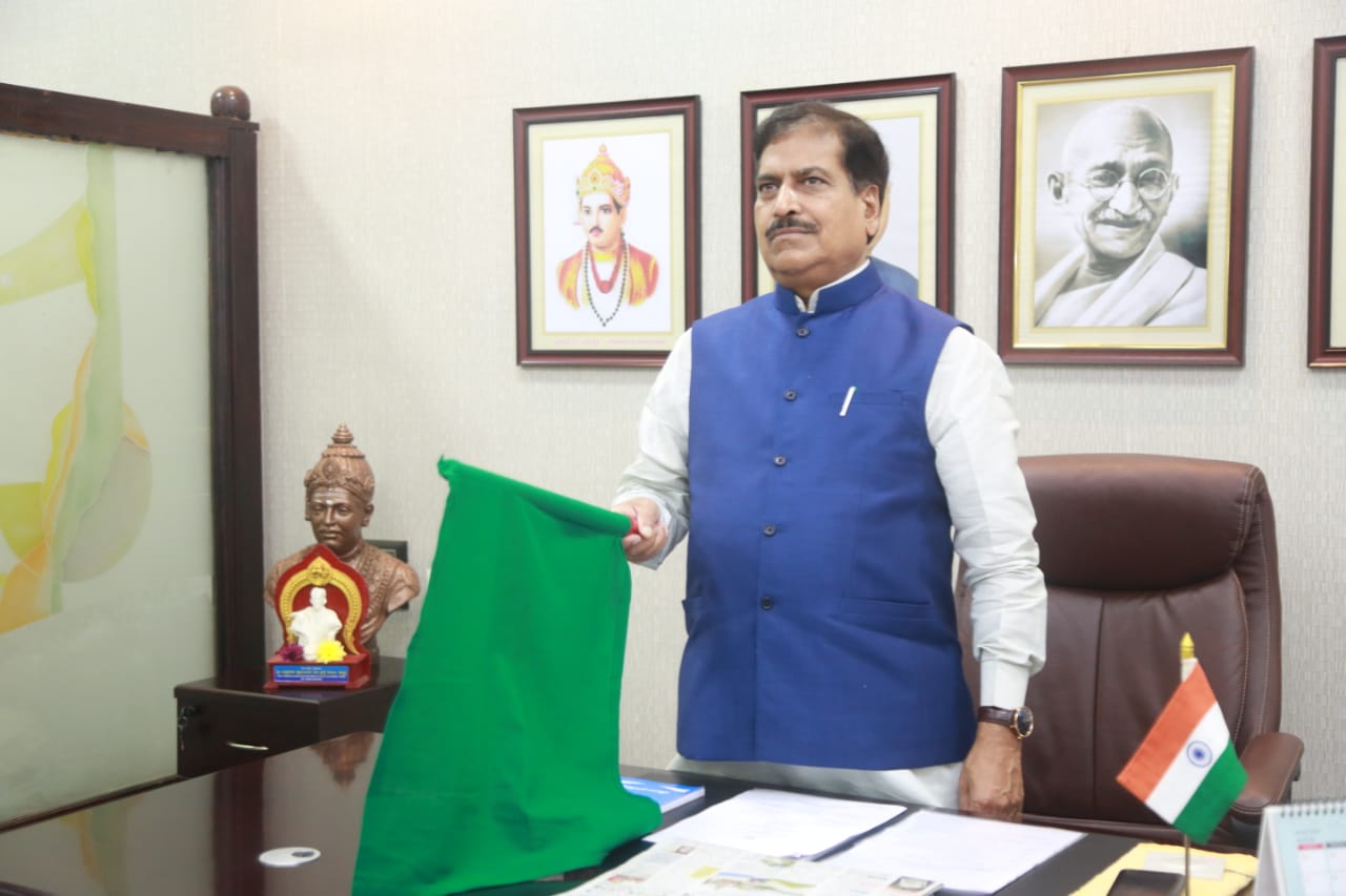 ರಾಜ್ಯ ಪ್ರಸ್ತಾವ ಸಲ್ಲಿಸಿದರೆ ಕಿಸಾನ್ ರೈಲು ಆರಂಭಿಸುವ ಬಗ್ಗೆ ಪರಿಶೀಲನೆ: ಸಚಿವ ಸುರೇಶ್ ಅಂಗಡಿ