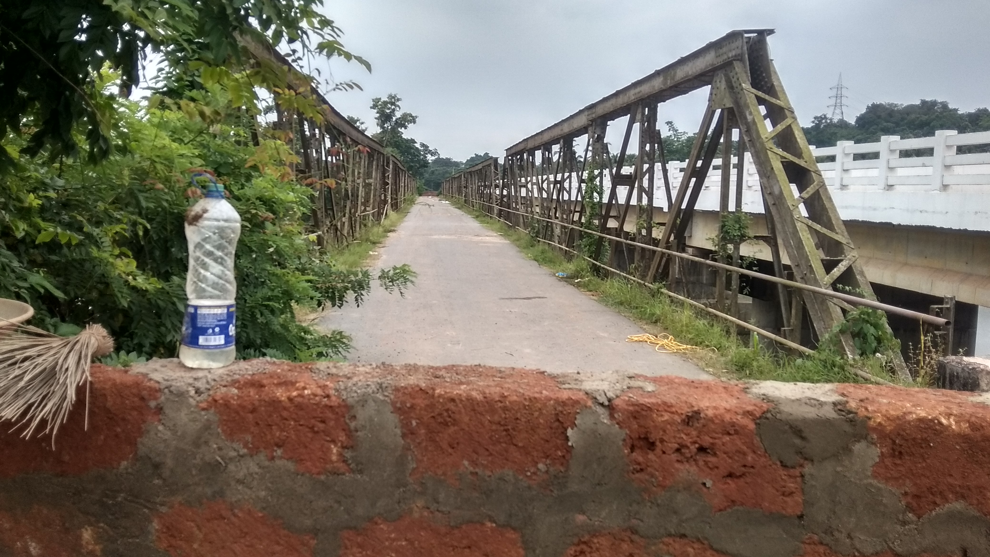 ಇತಿಹಾಸದ ಪುಟ ಸೇರಿದ ಗುರುಪುರ ಹಳೆಯ ಸೇತುವೆ !