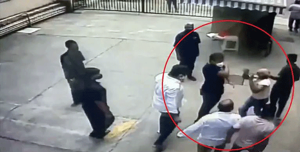 ಉದ್ಧವ್ ಠಾಕ್ರೆ ವ್ಯಂಗ್ಯಚಿತ್ರ ಶೇರ್ ಮಾಡಿದ ನಿವೃತ್ತ ನೌಕಾಪಡೆ ಅಧಿಕಾರಿ ಮೇಲೆ ಹಲ್ಲೆಯ ವಿಡಿಯೊ ವೈರಲ್