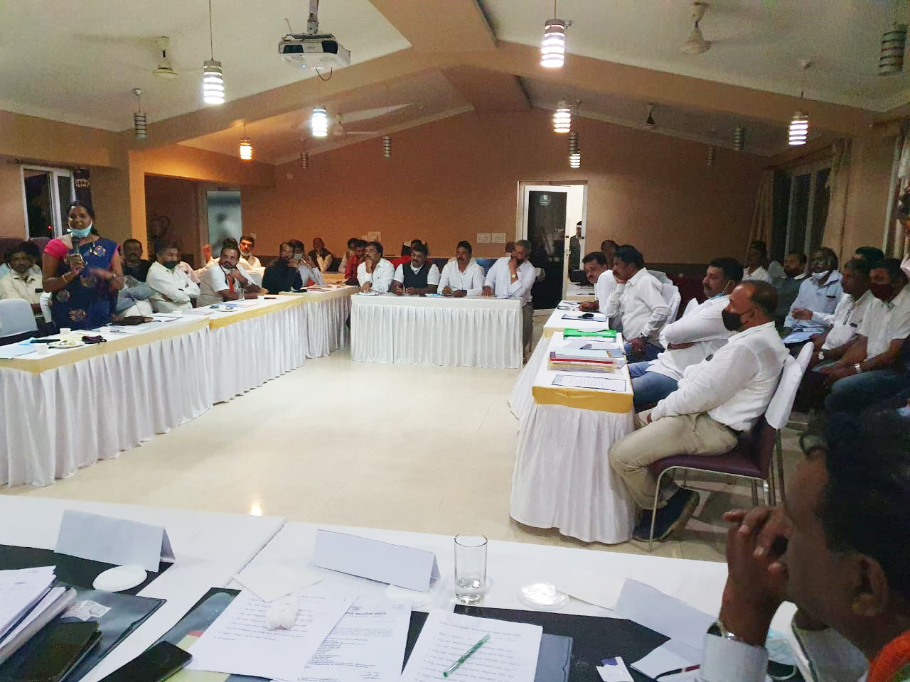 ಮಡಿಕೇರಿಯಲ್ಲಿ ಕಾಂಗ್ರೆಸ್ ಕಾರ್ಯಕಾರಿಣಿ ಸಭೆ: ಪಕ್ಷ ಸಂಘಟನೆಗೆ ಕೆಪಿಸಿಸಿ ಕಾರ್ಯಾಧ್ಯಕ್ಷ ಸಲೀಂ ಅಹ್ಮದ್ ಕರೆ