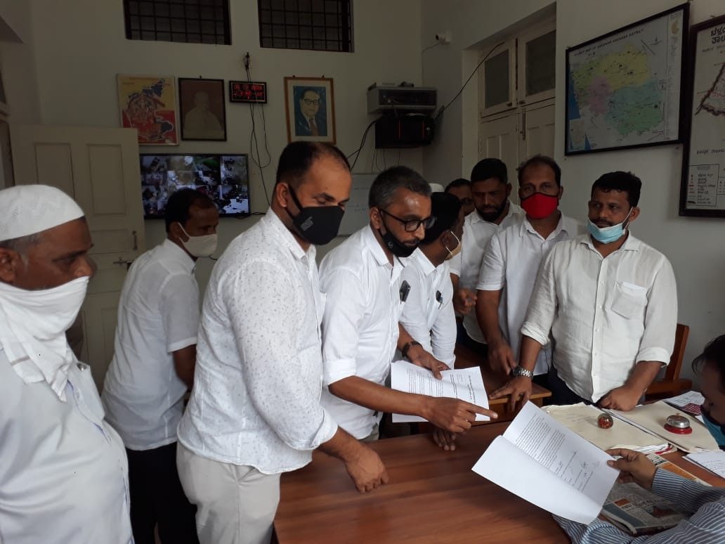 ಬೆಳ್ತಂಗಡಿ : ಮುಸ್ಲಿಂ ಸಂಘಟನೆಗಳ ಒಕ್ಕೂಟ ವತಿಯಿಂದ ತಹಶೀಲ್ದಾರರಿಗೆ ಮನವಿ