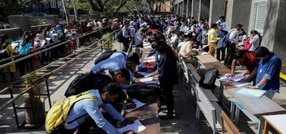 ಸಾಫ್ಟ್ ವೇರ್ ಸೇರಿ ವಿವಿಧ ಕ್ಷೇತ್ರಗಳಲ್ಲಿ ಕೆಲಸ ಕಳೆದುಕೊಂಡ 66 ಲಕ್ಷ ‘ವೈಟ್ ಕಾಲರ್’ ಉದ್ಯೋಗಿಗಳು