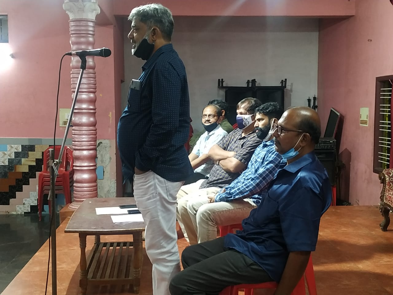 ಸೆಂಟ್ರಲ್ ಮಾರುಕಟ್ಟೆ ವ್ಯಾಪಾರಸ್ಥರ ಸಭೆ