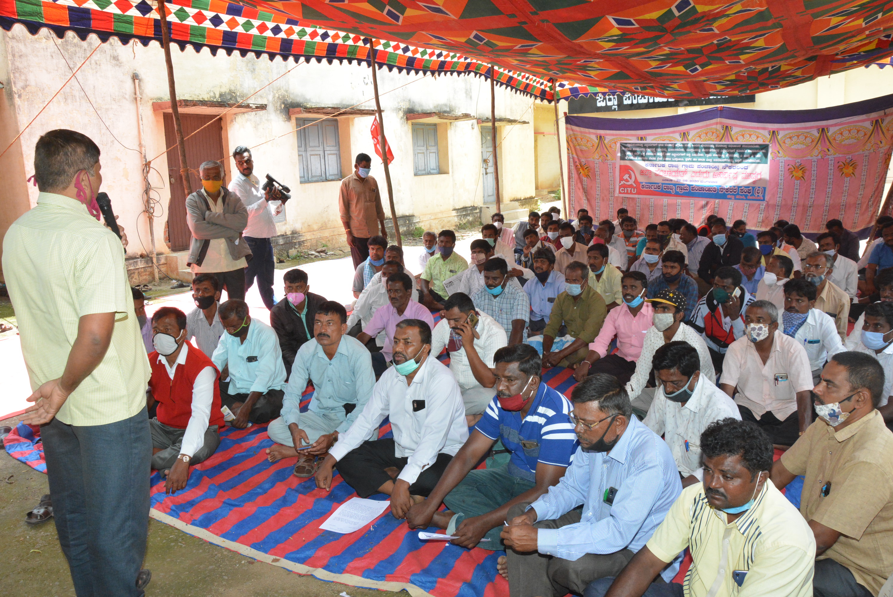 ತುಮಕೂರು: ಗ್ರಾಮ ಪಂಚಾಯತ್ ನೌಕರರ ಅಹೋರಾತ್ರಿ ಧರಣಿ ಅಂತ್ಯ