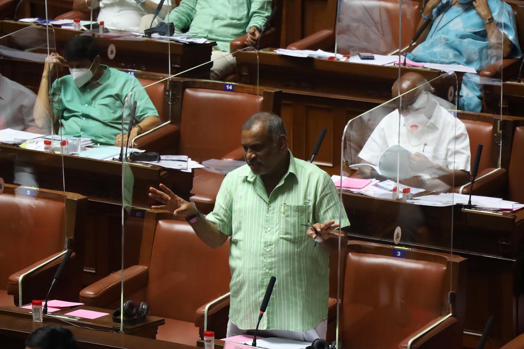 ನಿಗದಿತ ಅವಧಿಯೊಳಗೆ ಪ್ರಕರಣ ಇತ್ಯರ್ಥವಾಗದಿದ್ದಲ್ಲಿ ಕೋರ್ಟ್ ಮೆಟ್ಟಿಲೇರಲು ಅವಕಾಶ: ಸಚಿವ ಮಾಧುಸ್ವಾಮಿ