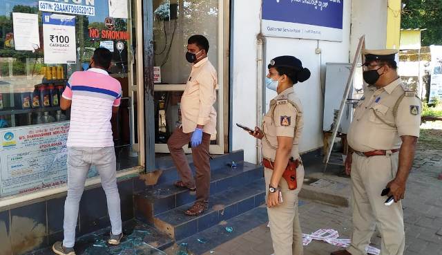 ಬಂಟ್ವಾಳ: ಪೆಟ್ರೋಲ್‌ ಬಂಕ್‌ ಶಟರ್ ಮುರಿದು ಕಳವು