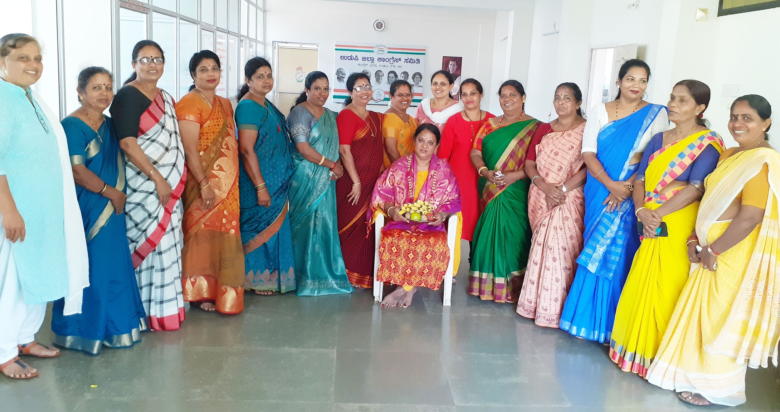 ಉಡುಪಿ ಜಿಲ್ಲಾ ಮಹಿಳಾ ಕಾಂಗ್ರೆಸ್‌ನಿಂದ ಶಿಕ್ಷಕಿಗೆ ಸನ್ಮಾನ