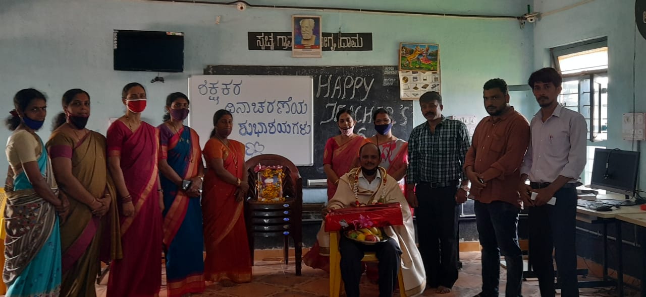 ಮೊಂಟೆಪದವು: ಶಿಕ್ಷಕ ಲಕ್ಷ್ಮಣ್ ಪೂಜಾರಿಗೆ ಸನ್ಮಾನ