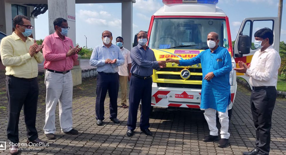 ಬ್ರಹ್ಮಾವರ ಸಮುದಾಯ ಕೇಂದ್ರಕ್ಕೆ ಅಂಬ್ಯುಲೆನ್ಸ್ ಕೊಡುಗೆ