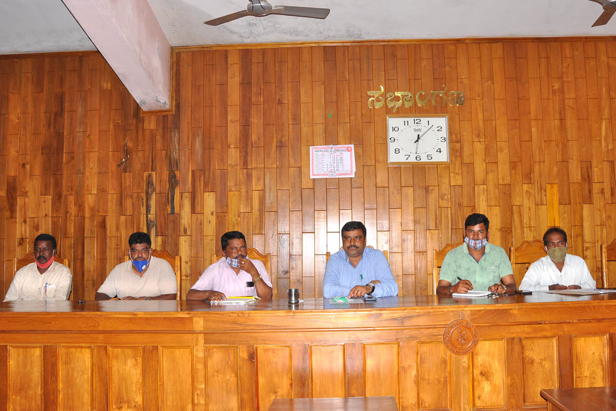 ಚಿಕ್ಕಮಗಳೂರು: ಎಲ್ಲೆಂದರಲ್ಲಿ ಕಸ ಹಾಕುವವರ ವಿರುದ್ಧ ಕ್ರಿಮಿನಲ್ ಪ್ರಕರಣ; ನಗರಸಭೆ ಆಯುಕ್ತ ಬಸವರಾಜ್