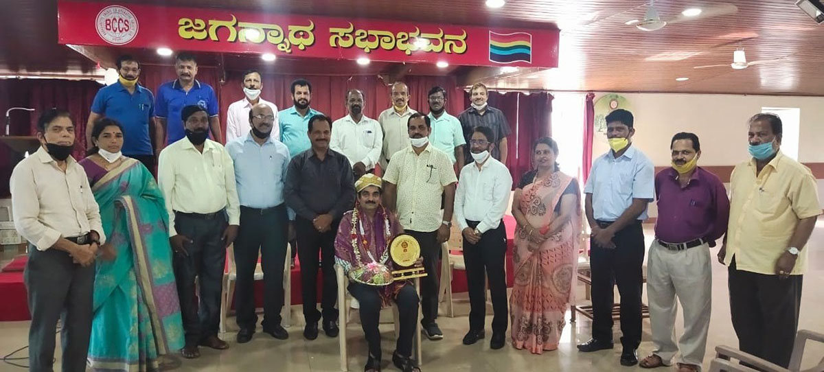 ನಿವೃತ್ತ ವಿದ್ಯಾಂಗ ಉಪನಿರ್ದೇಶಕರಿಗೆ ಸನ್ಮಾನ