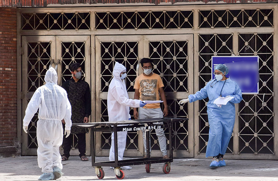 ರಾಜ್ಯದಲ್ಲಿ ಕೋವಿಡ್ ಅಟ್ಟಹಾಸಕ್ಕೆ ಬಲಿಯಾದವರ ಸಂಖ್ಯೆ 10 ಸಾವಿರಕ್ಕೆ ಏರಿಕೆ