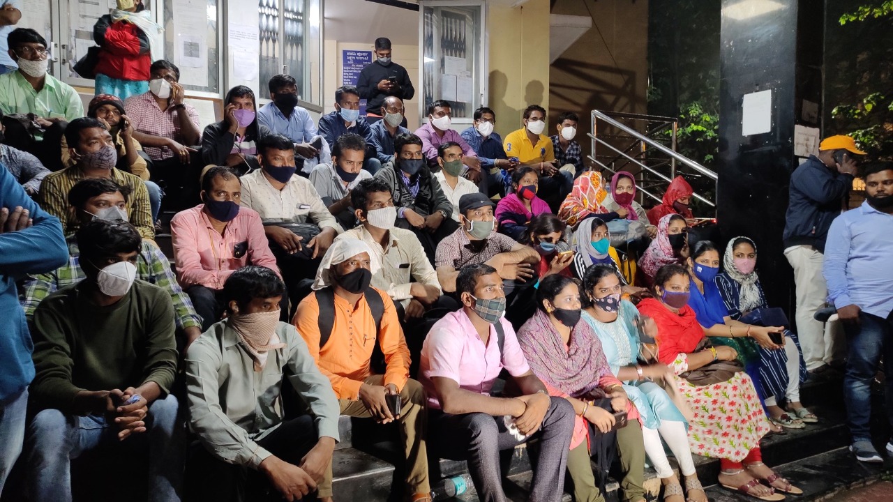 ಎರಡನೇ ದಿನಕ್ಕೆ ಕಾಲಿಟ್ಟ ಪಿಯು ಉಪನ್ಯಾಸಕರ ಅಹೋರಾತ್ರಿ ಧರಣಿ