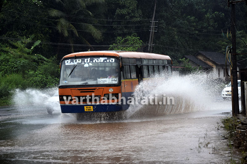 ​ವಾಯುಭಾರ ಕುಸಿತ: ಕರಾವಳಿಯಲ್ಲಿ ಮಳೆ ಬಿರುಸು