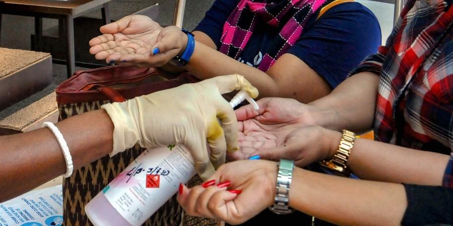 ಕೊರೋನದ ಜತೆಗೆ ಸಾಂಕ್ರಾಮಿಕ ಸೋಂಕುಗಳ ನಿಯಂತ್ರಣ: ಕೇಂದ್ರದಿಂದ ಮಾರ್ಗಸೂಚಿ ಬಿಡುಗಡೆ