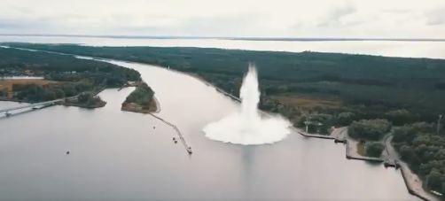 ನೀರಿನಡಿಯಲ್ಲಿ ಸ್ಫೋಟಿಸಿದ 2ನೇ ಮಹಾಯುದ್ಧ ಕಾಲದ ಬಾಂಬ್