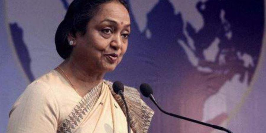 ಮೀರಾ ಕುಮಾರ್ ಫೇಸ್‌ಬುಕ್ ಪೇಜ್ ಬ್ಲಾಕ್: ಪ್ರತಿಭಟನೆಯ ಬಳಿಕ ತೆರವು