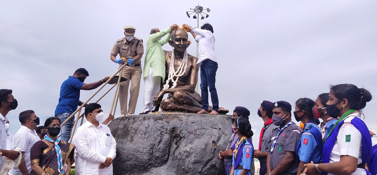 ಮಲ್ಪೆ ಬೀಚ್: ಗಾಂಧಿ ಜಯಂತಿ ಆಚರಣೆ