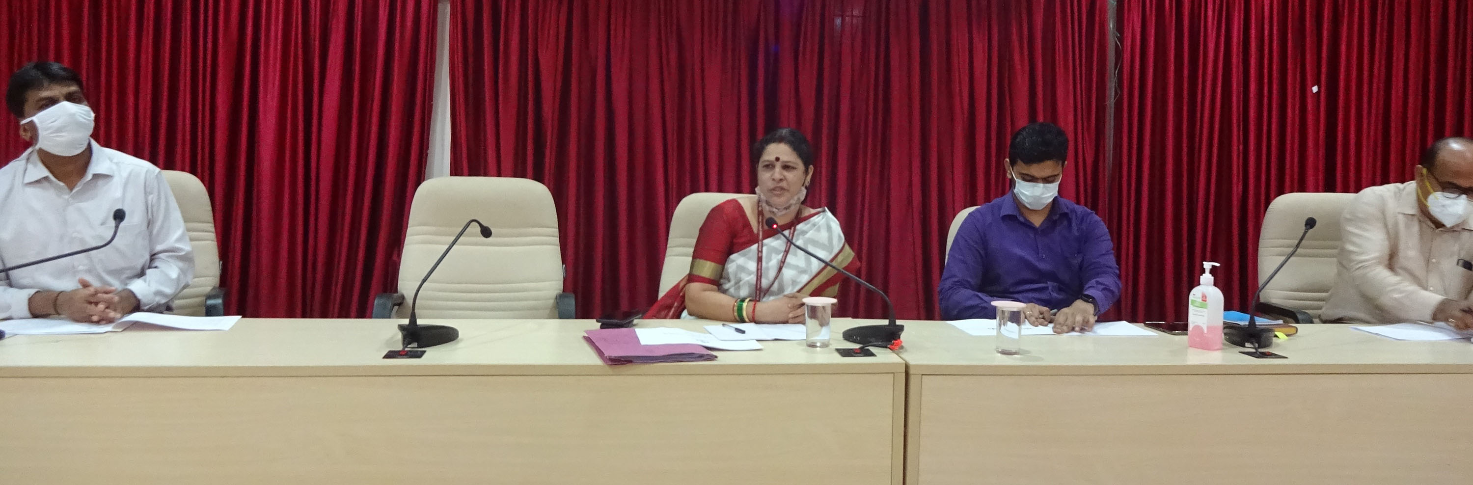 ಮಹಿಳೆಯರು ಆರ್ಥಿಕವಾಗಿ ಸ್ವಾವಲಂಬಿಗಳಾಗಬೇಕು: ಶ್ಯಾಮಲ ಕುಂದರ್