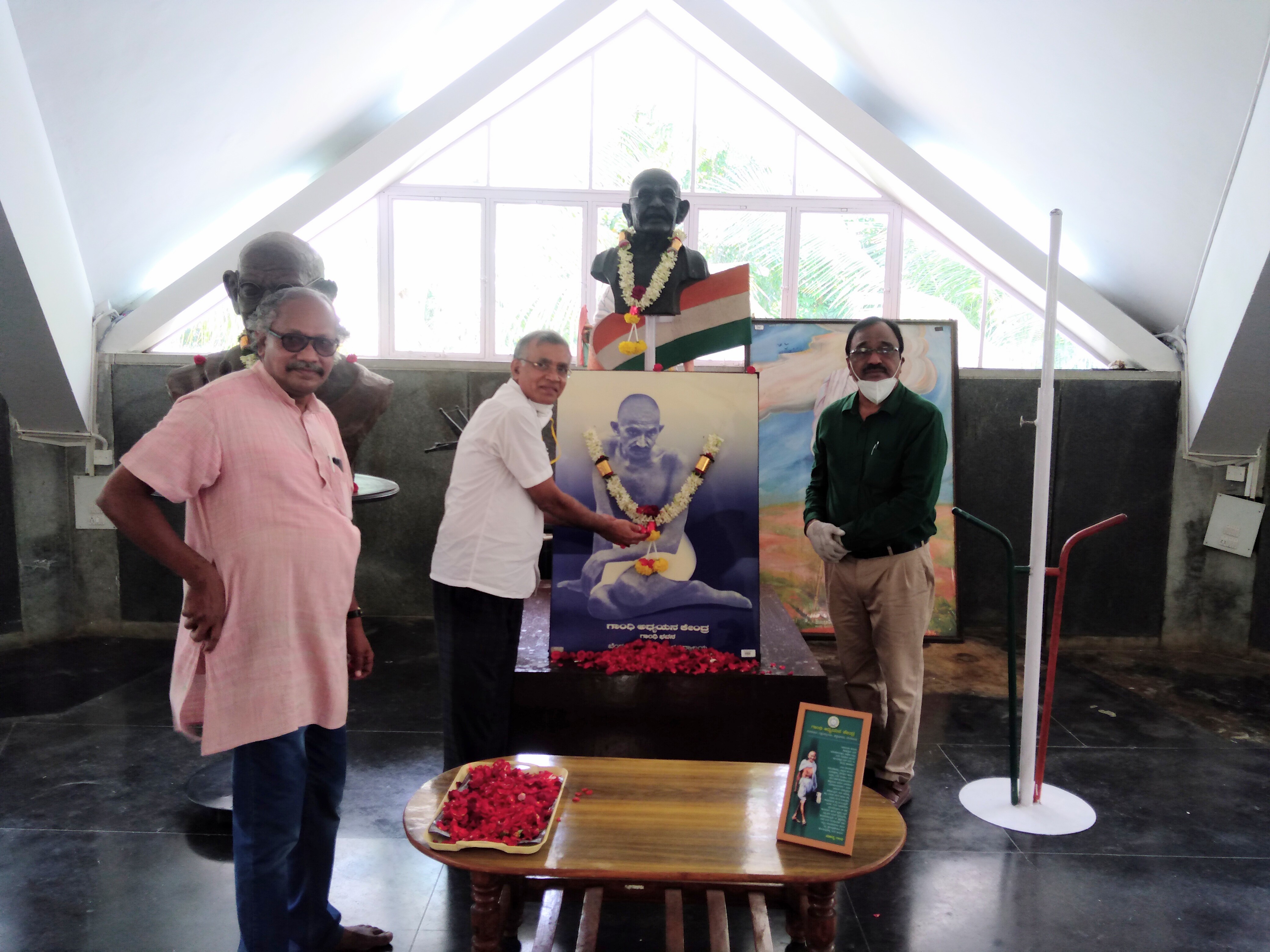 ಗಾಂಧಿ, ಅಂಬೇಡ್ಕರ್, ಲೋಹಿಯಾ ಚಿಂತನೆಗಳನ್ನು ಒಟ್ಟಾಗಿ ಗ್ರಹಿಸುವುದು ಇಂದಿನ ಅಗತ್ಯ: ರಾಜಪ್ಪ ದಳವಾಯಿ