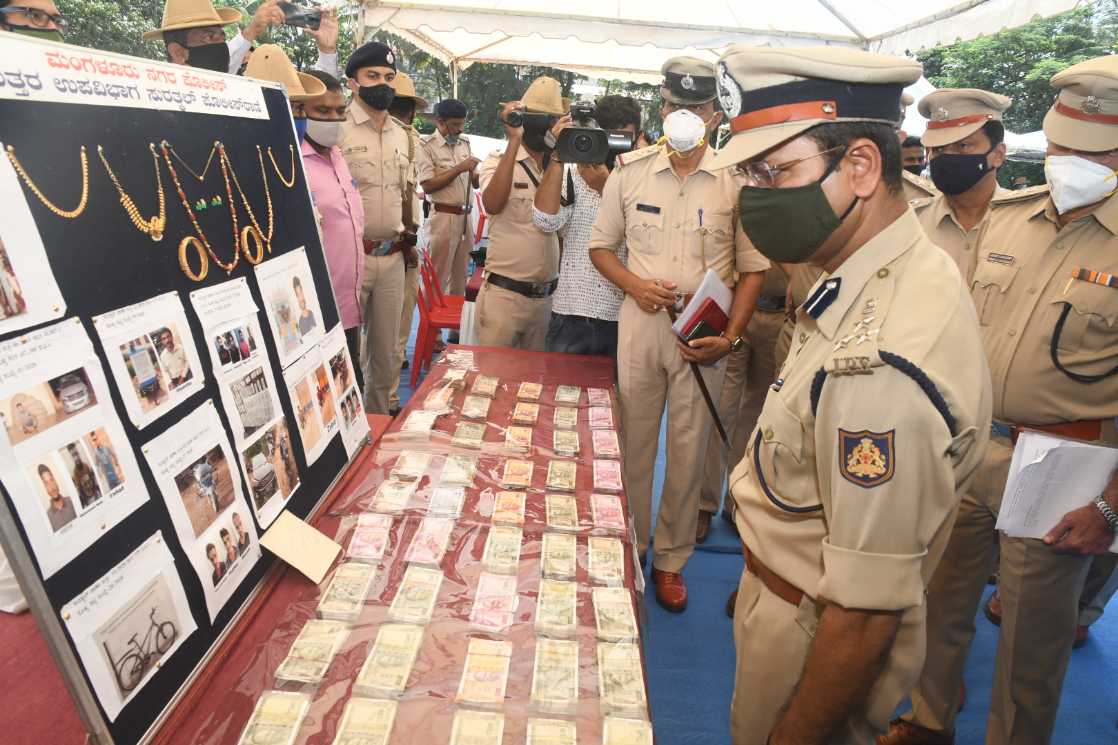 ಮಂಗಳೂರು : ಕಳವು ಪ್ರಕರಣದ 1.49 ಕೋಟಿ ರೂ. ಮೌಲ್ಯದ ಸೊತ್ತು ವಾರಿಸುದಾರರಿಗೆ ಹಸ್ತಾಂತರ