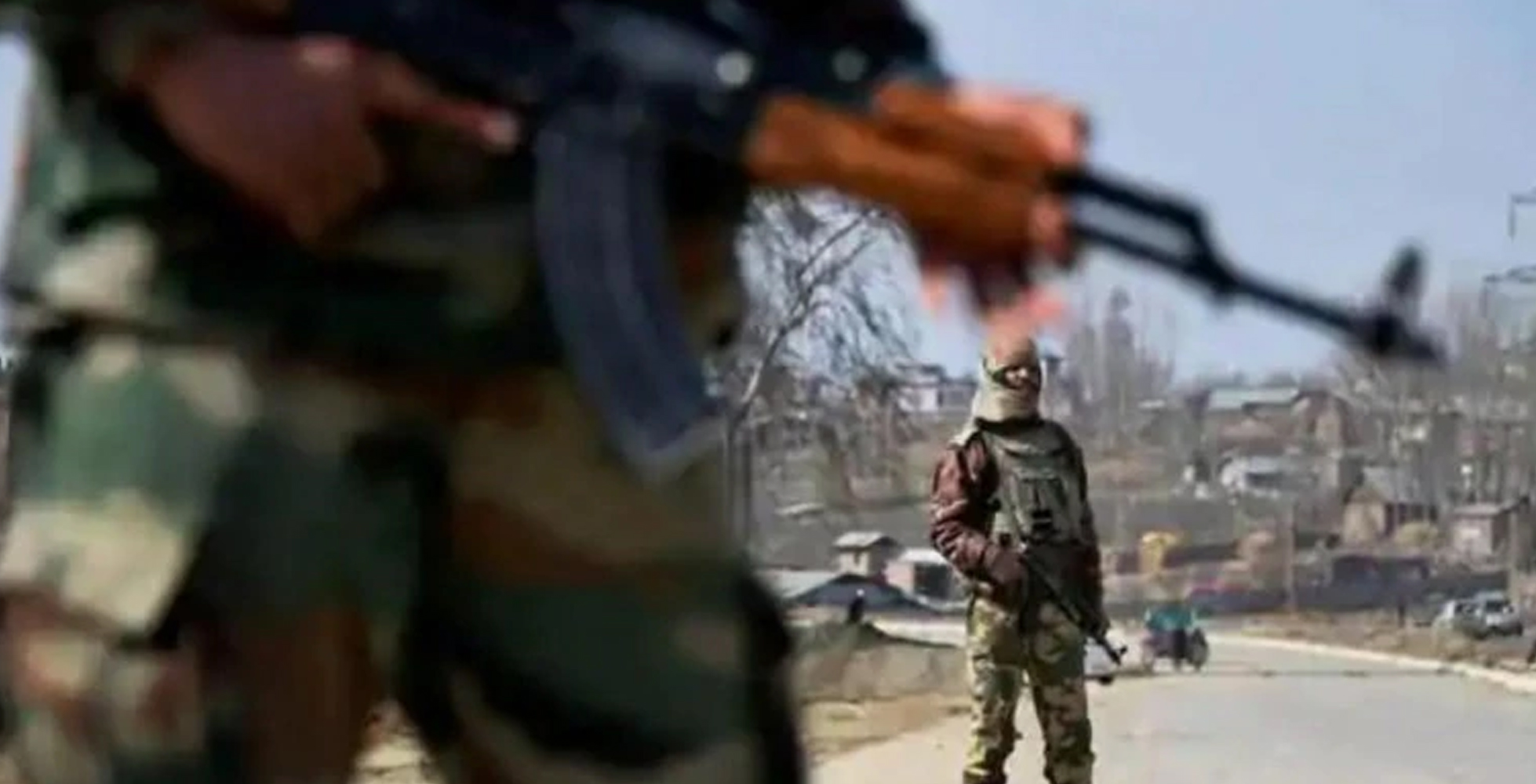 ಎನ್‌ಕೌಂಟರ್‌ಗೆ ಬಲಿಯಾಗಿ ದಫನ ಮಾಡಲಾಗಿದ್ದ ಕಾರ್ಮಿಕರ ಮೃತದೇಹ ಕುಟುಂಬದವರಿಗೆ ಹಸ್ತಾಂತರ