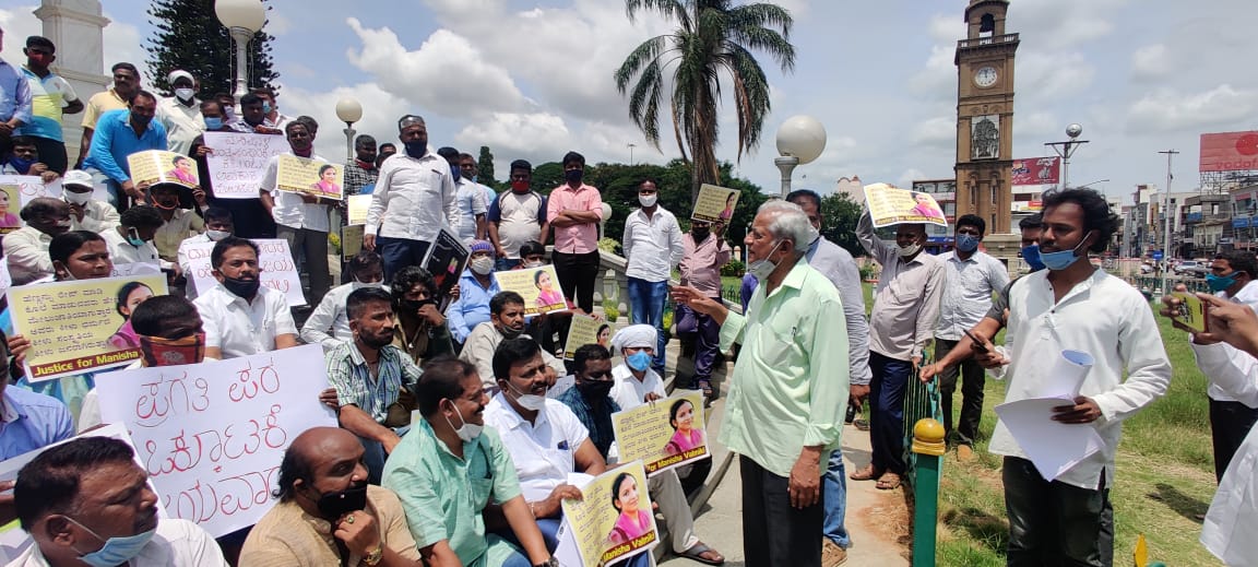 ಮಾನ ಮರ್ಯಾದೆ ಇದ್ದರೆ ಬಿಜೆಪಿಯ ದಲಿತ ಶಾಸಕರು, ಎಂಪಿಗಳು ರಾಜೀನಾಮೆ ನೀಡಲಿ: ಪ್ರೊ.ಭಗವಾನ್