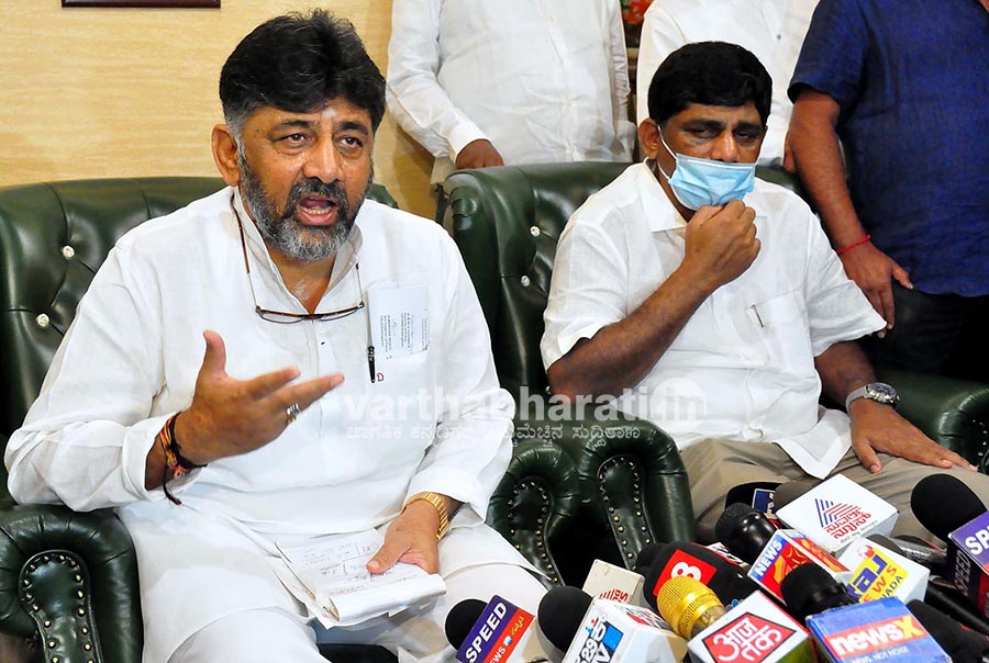 ಜೈಲು, ಎಫ್‍ಐಆರ್ ಗಳಿಂದ ನನ್ನ ಬಾಯಿ ಮುಚ್ಚಿಸಲು ಸಾಧ್ಯವಿಲ್ಲ: ಡಿ.ಕೆ.ಶಿವಕುಮಾರ್