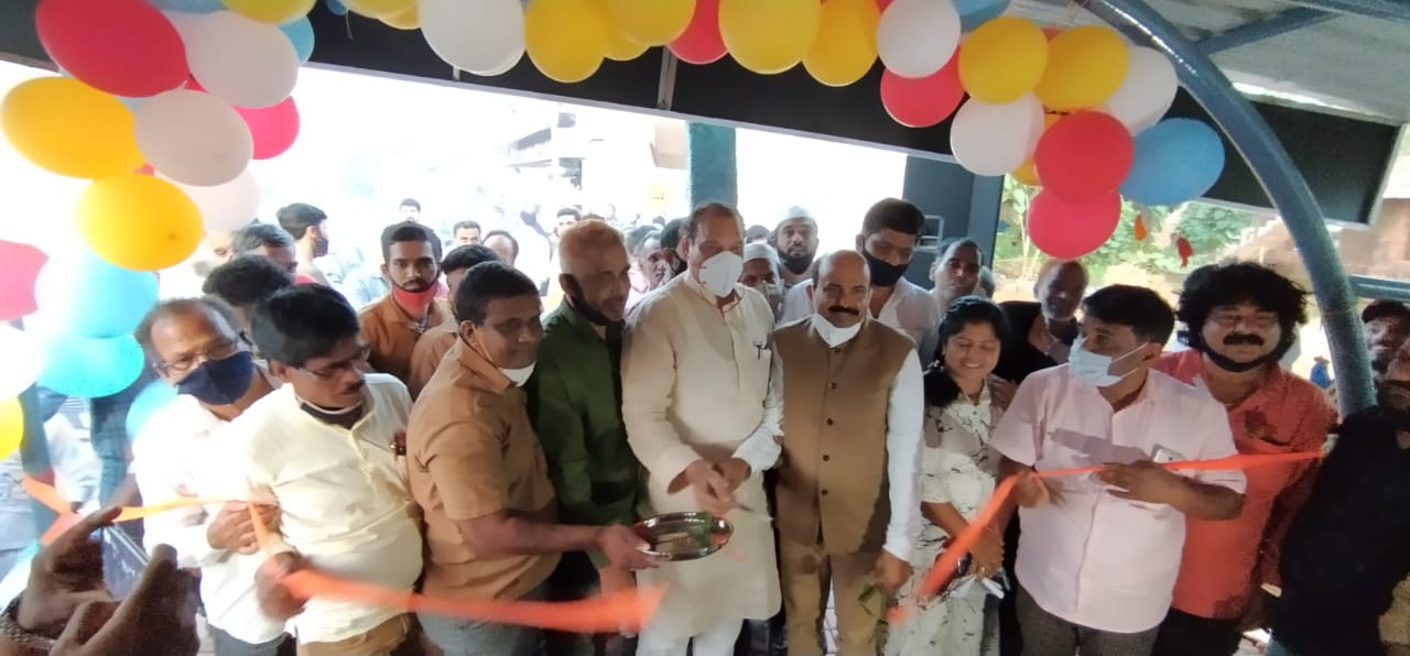 ಅಡ್ಡೂರಿನ ನೂತನ ರಿಕ್ಷಾ ನಿಲ್ದಾಣ ಉದ್ಘಾಟನೆ