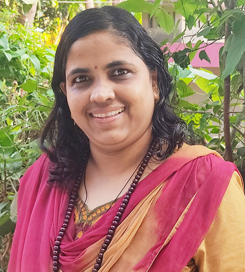 ಡಾ.ಕಾತ್ಯಾಯಿನಿ ಕುಂಜಿಬೆಟ್ಟುಗೆ ‘ಕನಕ ಯುವ ಪುರಸ್ಕಾರ’